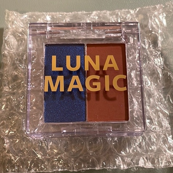 Luna Magic Mini Shadow Duo in Friend & Monaco - Picture 2 of 3